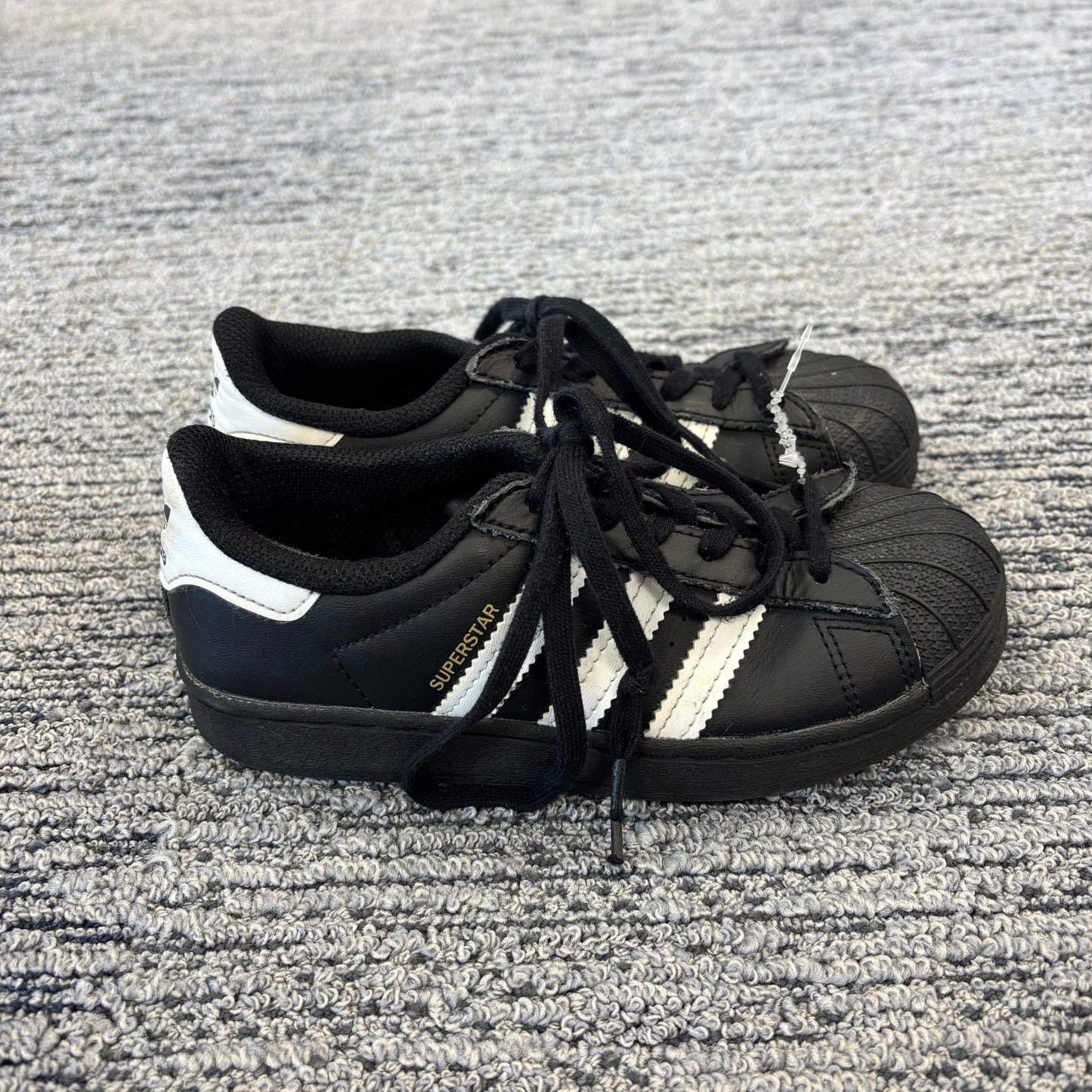 Adidas superstar shoes size 13 boys
