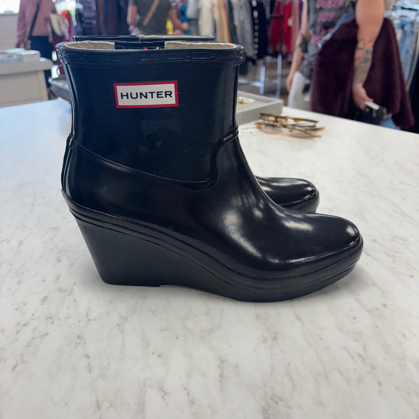 Hunter size 9 boots