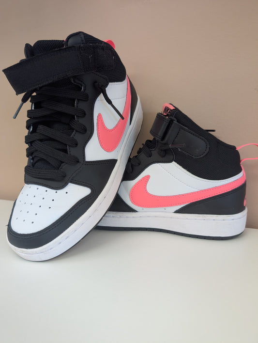 Kids Nike Court Borough Mid 2 size 5 Youth