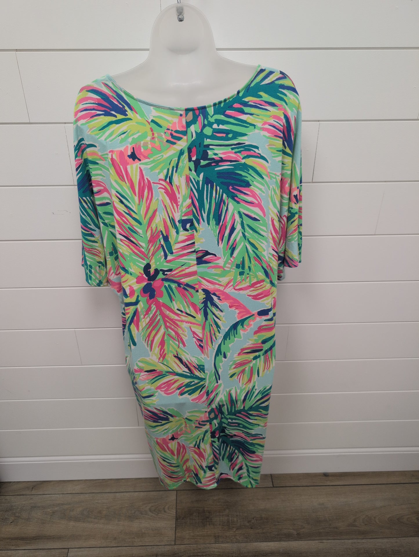 Lilly Pulitzer Large Lindley Caftan Dress in a colorful multi-island time print